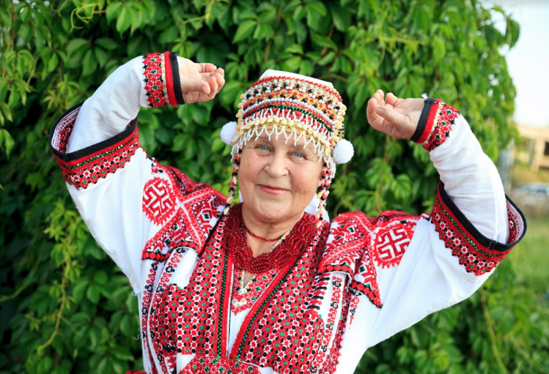 В Саранске откроется выставка мастера национальной вышивки Надежды Володиной