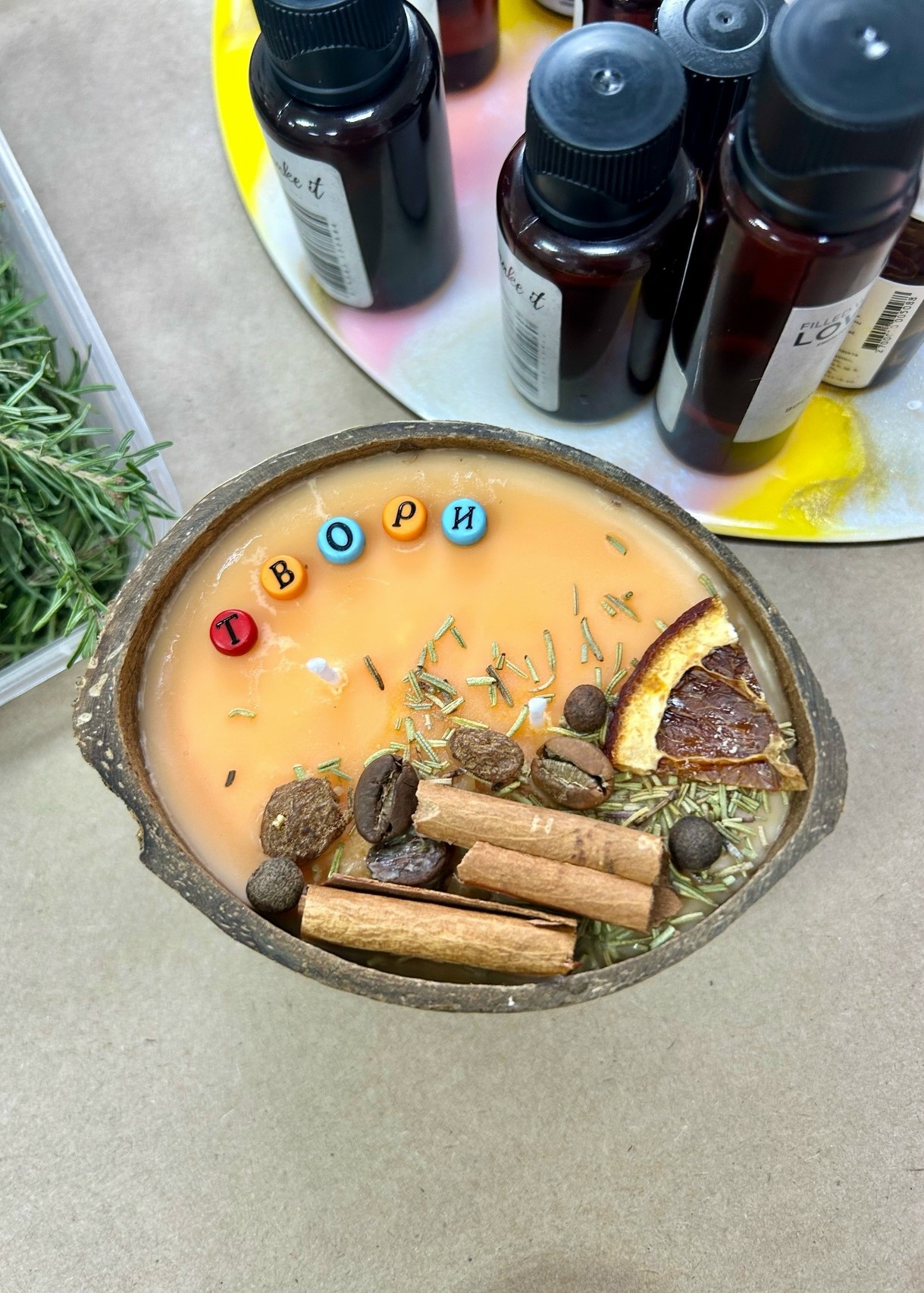 Мастер-класс «Свечи и аромасаше»