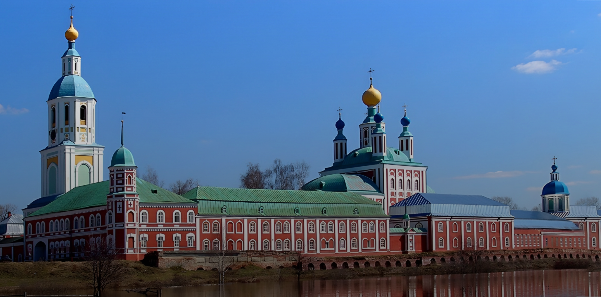 Монастырь (Весна)
