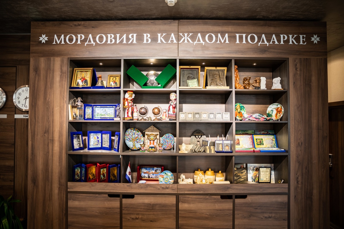 Сувенирная лавка (отель Radisson Saransk)