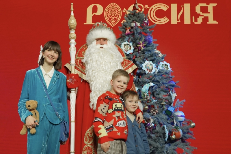 В Национальном центре «Россия» дали старт «Ёлке желаний»