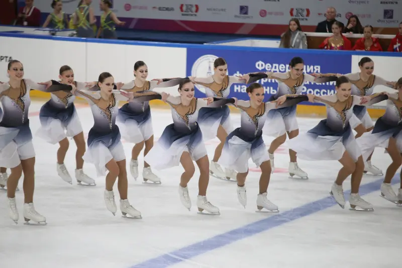 В Мордовии стартовали чемпионат и первенство России по синхронному катанию на коньках