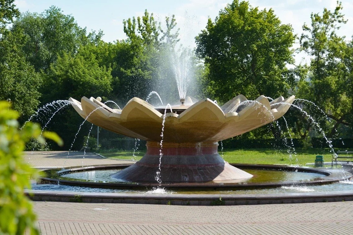 Каменный цветок