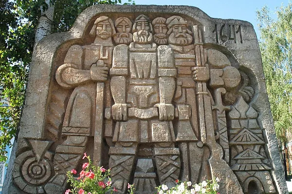 Памятный знак основателям г. Саранска
